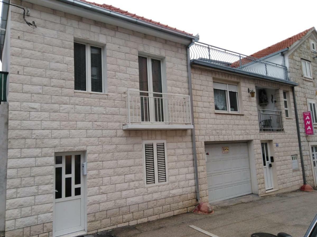 House Niko Apartamento Kaštela Exterior foto