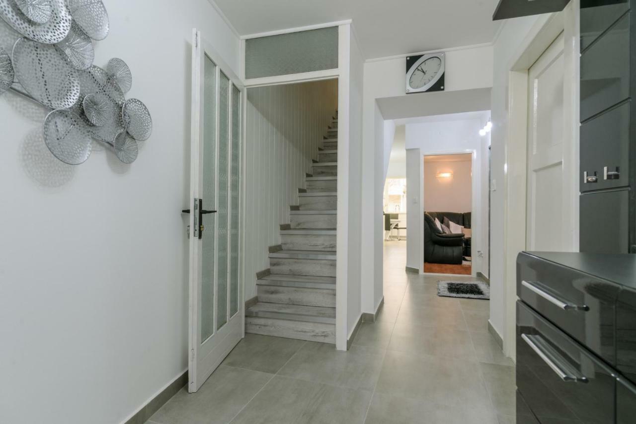 House Niko Apartamento Kaštela Exterior foto
