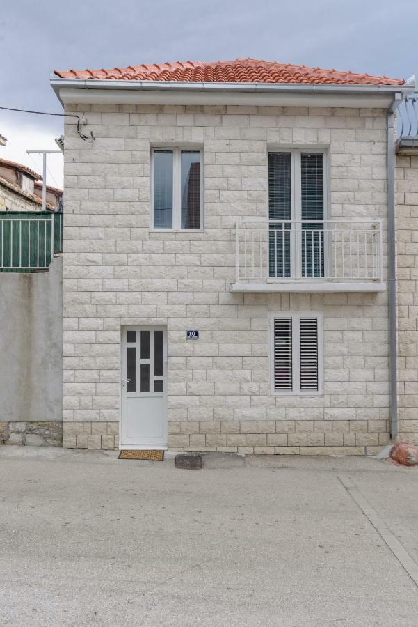 House Niko Apartamento Kaštela Exterior foto