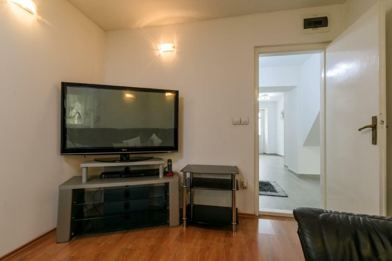 House Niko Apartamento Kaštela Exterior foto
